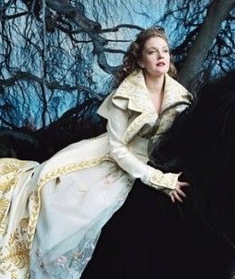 Diana Barrymore, Annie Leibovitz, Wallpaper Photo, Vogue Us, 20s Fashion, Drew Barrymore, Dressed To The Nines, Magazine Articles, Music Film