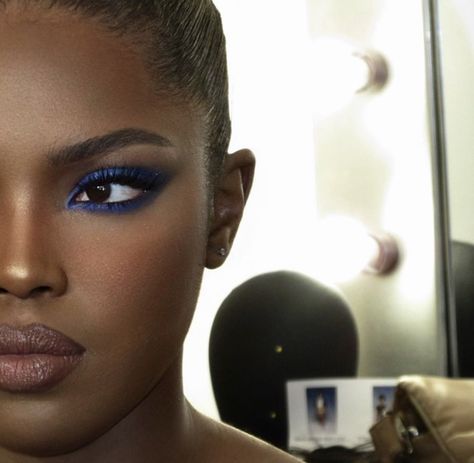 Blue Eyeshadow Black Women, Ryan Destiny Makeup, Red Eyeliner Makeup, Blue Eyeliner Makeup, Disco Makeup, Ryan Destiny, Sultry Makeup, Under Eye Makeup, Red Eyeliner