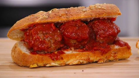 Subway Meatball Marinara Recipe, Subway Meatball Sub Recipe, Meatball Sub Recipe, Meatball Marinara, Spaghetti With Ground Beef, Sub Sandwich, Marinara Recipe, Meatball Sub, Nutritional Information