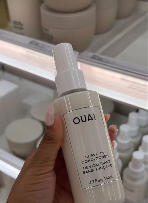 Leave In Conditioner for All Hair Types - A multitasking deep conditioner mist for every occasion. Kerastase Leave In Conditioner, Oui Leave In Conditioner, Leave In Conditioner Aesthetic, Quai Leave In Conditioner, Ouai Hair Products Aesthetic, Quai Hair Products, Ouai Aesthetic, Conditioner Aesthetic, Ouai Shampoo