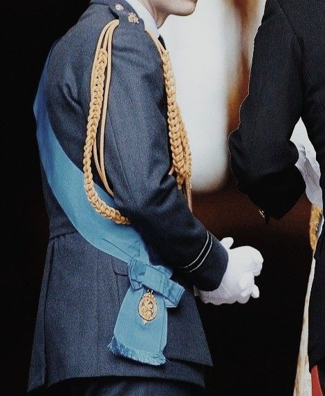 Prince William Aesthetic, Officer Aesthetic, Peter Core, Prince Aesthetic, Royal Au, British Prince, Red White And Royal Blue, Family Aesthetic, Royalty Aesthetic