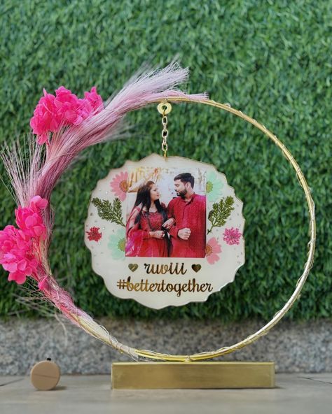 Dual side hoop frame😍 A beautiful couple🧿 Preserve your special moments for forever♥️ Customisation available🫶🏼 #resin #resinframe #couplegoals #gift #couple #resingifts #instabusiness #instagram Hoop Frame, Beautiful Couple, Special Moments, Your Special, Resin Art, Couple Goals, In This Moment, Frame, On Instagram