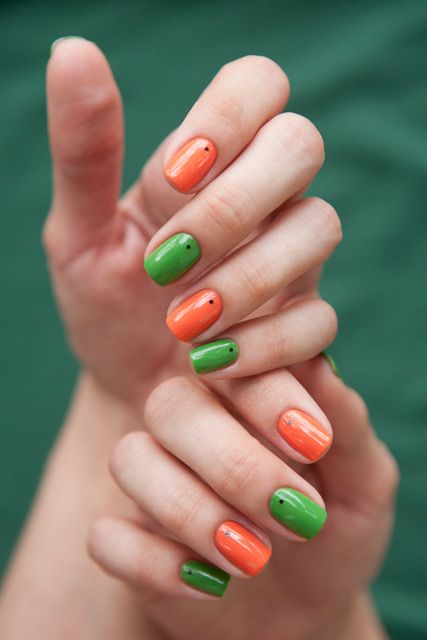 Orange and  green summer nails Green Orange Nails, Orange Green Nails, Trendy Nails Orange, Orange And Green Nails, Spirit Nails, California Nails, Nails Lips, Tropical Nail Designs, Nails Orange