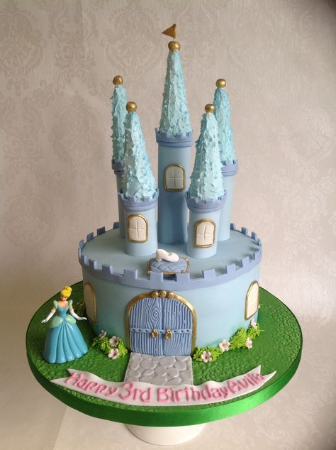 Single tier Cinderella Castle Cinderella Palace, Cinderella Castle Cake, Birthday Cake Image, 1 Tier Cake, Princess Theme Cake, Castle Birthday Cakes, Birthday Cake Images, Castle Birthday, Disney Princess Theme