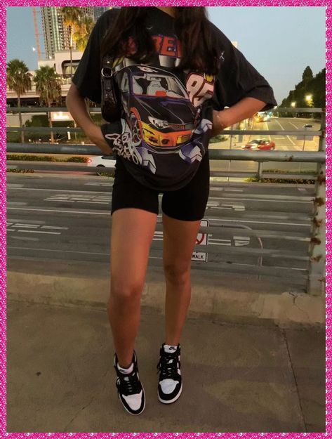 Street Style Biker Shorts, Biker Shorts Baggy Tee, Bike Shorts And Sneakers Outfit, Street Wear Summer Outfits Casual, Women’s Biker Shorts, Biker Shorts Black Women, Shein Outfits With Panda Dunks, Cycling Short Outfits, Summer Outfits 2023 Biker Shorts