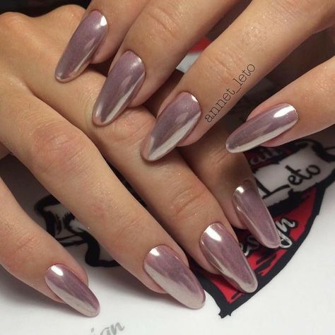 Round Wedding Nails, Nails Shellac, Mauve Nails, Pink Chrome Nails, Chrome Nails Designs, Finger Nail Art, Pearl Nails, Nail Art Wedding, Metallic Nails