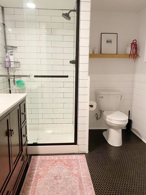 Diy Basement Bathroom, Basement Bathroom Design, Basement Decoration, Basement Bathroom Remodeling, Bathroom Details, Dream Basement, Bathroom Addition, Shower Stool, Pretty Bathrooms