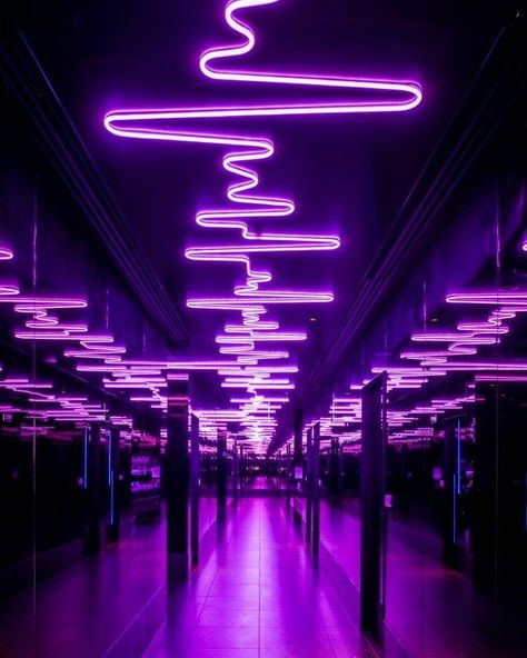 Ocean 12, Gym Design Interior, Nightclub Design, Neon Aesthetic, Gym Decor, Lounge Design, Neon Party, Gym Design, Foto Art