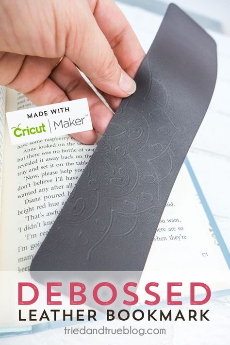 Cricut Tools, Circuit Maker, Leather Bookmark, General Crafts, Diy Cricut, Cricut Tutorials, Cricut Maker, Leather Projects, Cricut Ideas