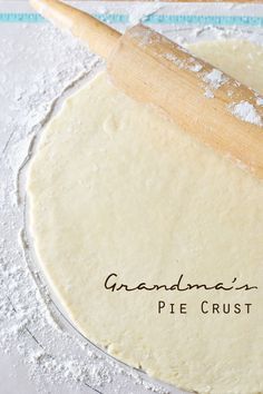 Best Pie Crust Recipe, Grandma Pie, Pie Crust Recipe Easy, Pie Dough Recipe, Easy Pie Crust, Homemade Pie Crust Recipe, Perfect Pie Crust, Pie Crust Recipe, Countertop Oven