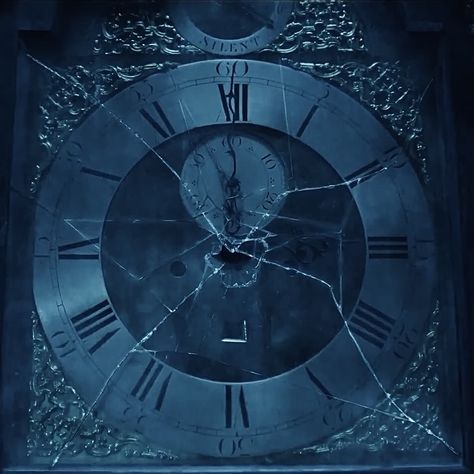 Vecna Clock, Stranger Things Clock, Stranger Things Screencaps, Zombies Apocalypse Art, Henry Creel, Chrissy Cunningham, Demogorgon Stranger Things, Clock Drawings, Dont Judge People