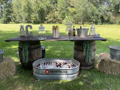 Whiskey Barrel Ideas, Whiskey Barrel Bar, Horse Trough, Ice Beer, Barrel Bar, Homemade Beer, Beer Wedding, Beer Barrel, Water Trough