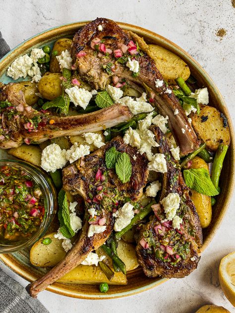 Lamb Cutlets Recipe, Hors Devours Appetizers, Hors Devours, Lamb Cutlets, Lamb Chop Recipes, Salsa Ingredients, Feta Recipes, Dinner Inspiration, Food Board