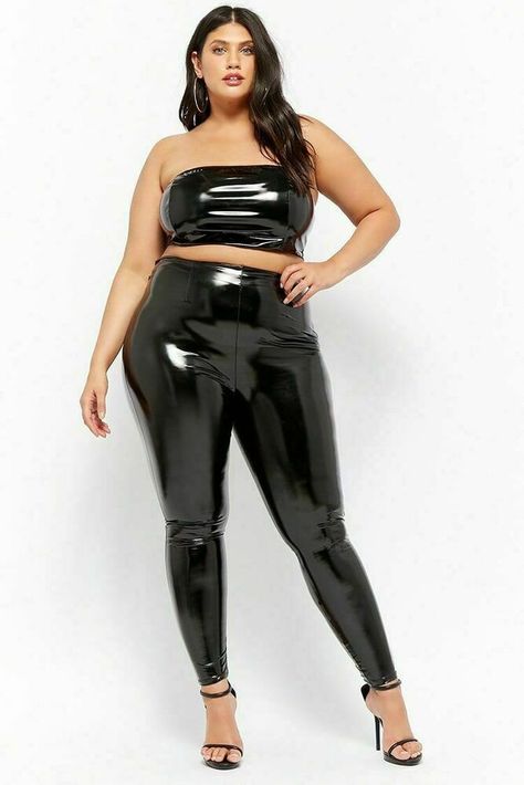 New Women Plus Size PVC Latex VINYL LOOK SHINY Leggings UK Size 16-24 Leather Pants Plus Size Outfit, Leggings Vinyl, Leather Pants Plus Size, Oscars Red Carpet Dresses, Hollywood Girls, Oscar Fashion, High Fashion Looks, Pants Plus Size, Shiny Leggings