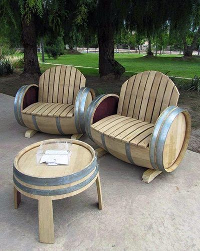 Diy Barrel, Barrel Projects, Wine Barrel Furniture, Barrel Table, Barrel Furniture, Wine Barrels, Backyard Furniture, Whiskey Barrel, Wine Barrel