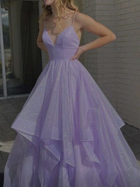 Tulle Gown Prom, Formal Graduation Dresses, Prom Dresses Purple, Poofy Prom Dresses, Flowy Prom Dresses, Lilac Prom Dresses, Formal Dresses Graduation, Dresses Purple, Stunning Prom Dresses