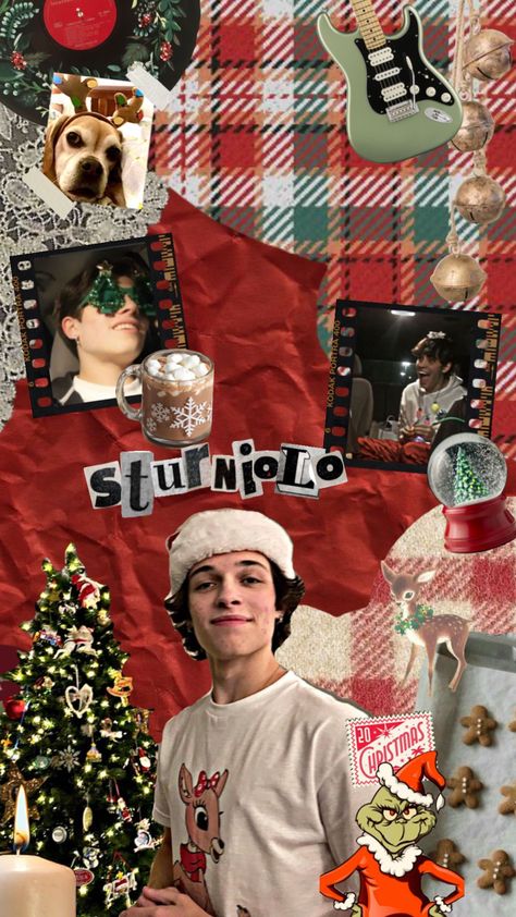 sturniolo christmas <3 #sturniolo#triplets#fyp #yass#sturniolotriplets#matt#nick#chris Sturniolo Christmas, Portra 400, Sturniolo Triplets, Christmas Pictures, Christmas Wallpaper, Cute Wallpapers, Aesthetic Wallpapers, Iphone Wallpaper, Christmas