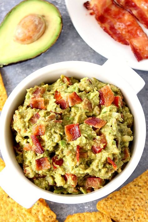 Bacon Guacamole Recipe - our favorite guacamole recipe that's perfect for parties and game day season! You will love the addition of bacon! Roasted Red Pepper Hummus Recipe, Baked Hot Wings, Red Pepper Hummus Recipe, Bacon Guacamole, Pepper Hummus, Recipes With Enchilada Sauce, Bacon Dip, Roasted Red Pepper Hummus, Homemade Enchiladas