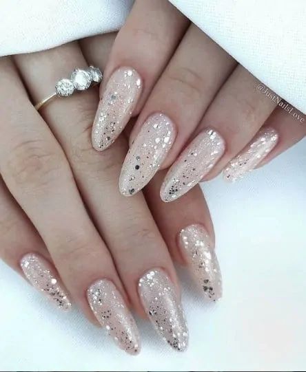 Neutral Nail Designs, Ombre Acrylic Nails, Gel Nail Colors, Bride Nails, Neutral Nails, Xmas Nails, Christmas Nail Designs, Fabulous Nails, Cool Nail Designs