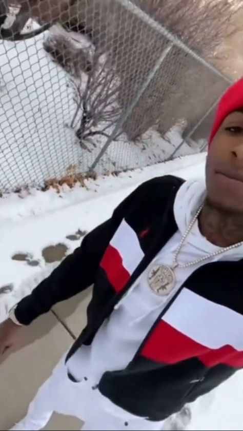 Nba Youngboy Rare Photos, Wwe Meme, Yb Better, Hood Aesthetic, Freeform Dreads, Nba Baby, Custom Jeep Wrangler, Rapper Style, Nba Outfit