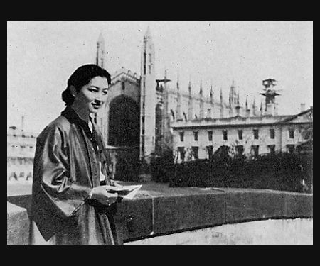 Shoda Michiko posing on the Cambridge University grounds during her short trip to Europe as a delegate to the international conference of Sacred Heart graduates, Fall 1958. From: Kōtaishi Denka Shōda (Commemoration of the Crown Princeâ€™s Wedding). Tokyo: International Cultural Pictorial, Special Edition, 1959 Empress Michiko, Contemporary History, Japan History, The Sacred Heart, Life Sentence, Royal Families, The Empress, Short Trip, Crown Princess