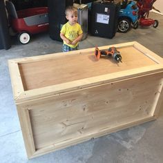 Diy Toy Box Ideas, Toy Box Ideas, Diy Toy Box Plans, Toy Box Plans, Wood Toy Box, Wooden Toy Chest, Wood Toy Chest, Chests Diy, Chest Ideas