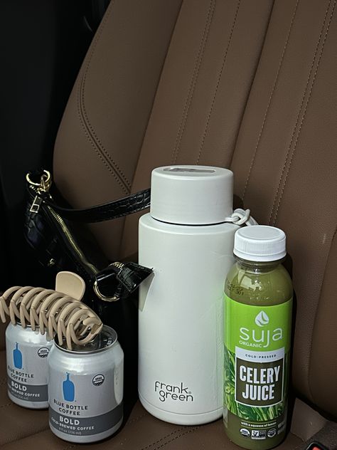 Frank Green Water Bottle Aesthetic, Frank Green Aesthetic, Frank Green Combos, Frank Green Water Bottle, Frank Greens, Frank Green Bottle, Health 2023, Mint Gelato, Big Water Bottle