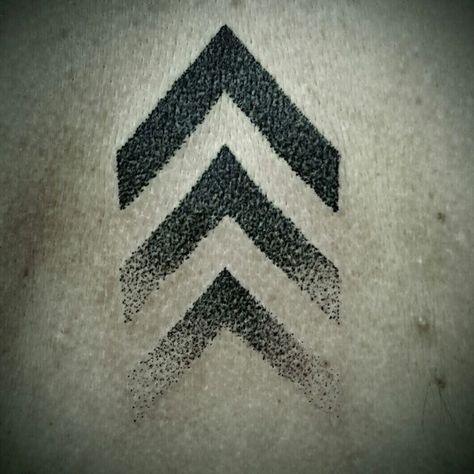 Tattoo Dot Work, Chevron Tattoo, Tattoo Arrow, Glyph Tattoo, Dot Tattoos, Wrist Tattoos For Guys, Leo Tattoos, Arm Band Tattoo, Arrow Tattoo