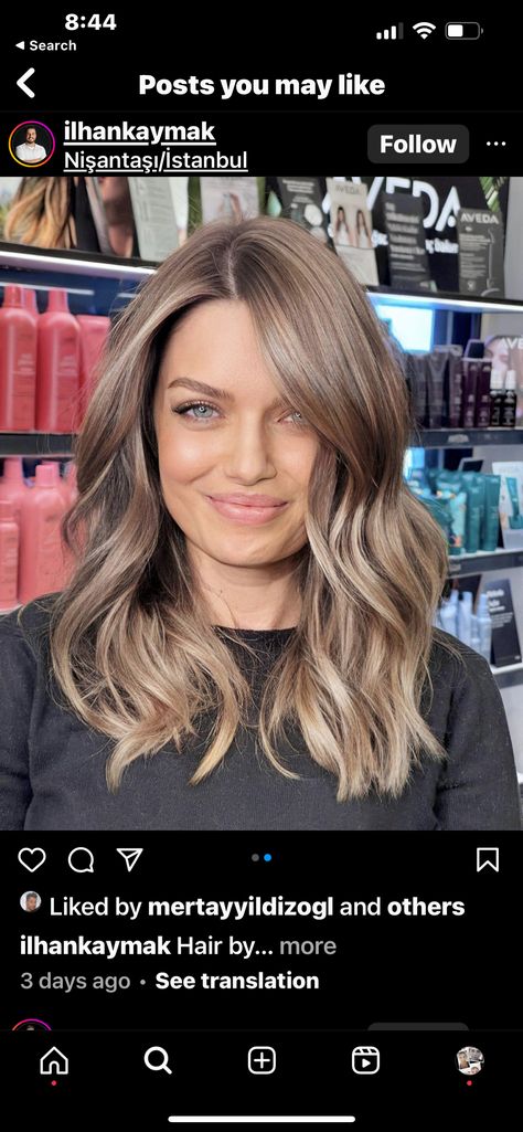 Brown Hair Mid Length, Hair Inspo Brown, Highlight Bob, 2023 Hair, Dirty Blonde Hair, Makijaż Smokey Eye, Mom Hairstyles, Hair Help, Brown Blonde Hair