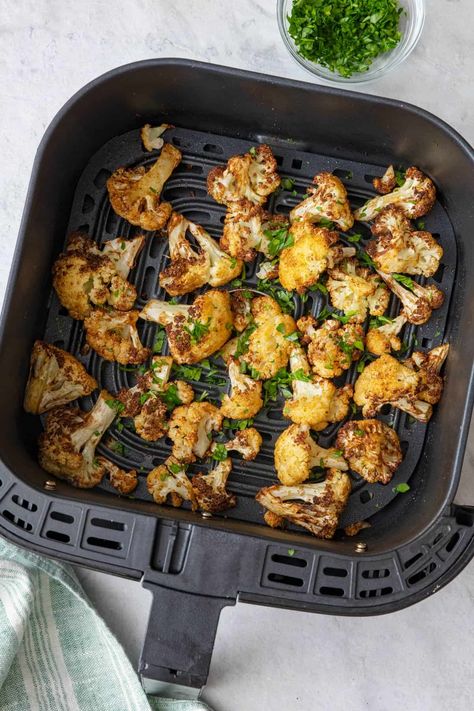 Air fryer cauliflower is a simple side dish with the best roasted flavor and crisp-tender bite. If you're looking for more air fryer recipes, this is one you must try! | Air Fryer Cauliflower | Air Fryer Cauliflower Florets | Easy Air Fryer Recipes | Air Fryer Roasted Cauliflower | Roasted Cauliflower Recipe | Air Fryer Cauliflower, Tasty Cauliflower, Buffalo Cauliflower Recipes, Cauliflower Side Dish, Buffalo Cauliflower, Cauliflower Bites, Fried Cauliflower, Air Fryer Healthy, Ninja Foodi