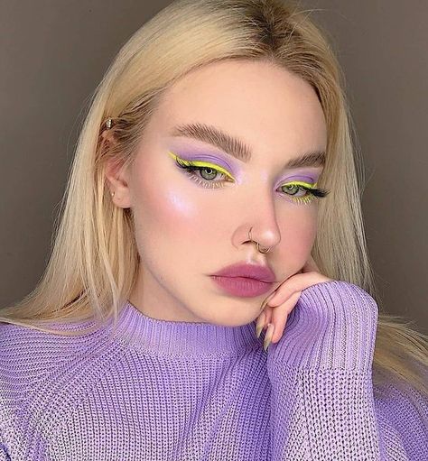 Justė MUA (@vasketeria) • Instagram photos and videos Harry Styles Makeup, Purple Makeup Looks, Purple Eyeliner, Yellow Makeup, Yellow Eyeshadow, Neon Makeup, Purple Makeup, Purple Eyeshadow, Makeup Eye Looks