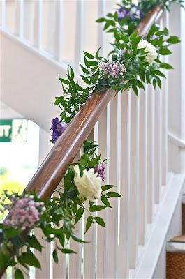 Bannister foliage Wedding Staircase Decoration, Wedding Stairs, Wedding Staircase, Staircase Decor, Stair Decor, Wedding Scene, Garland Wedding, Deco Floral, Wedding Chairs