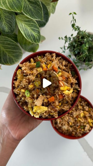 Maxine Sharf on Instagram: "Benihana fried rice✨

▪️4 Eggs▪️4 tsp Avocado Oil, divided▪️1 Chicken Breast (~7 oz.), cut in 1/2” pieces▪️4 Tbsp Soy Sauce, divided▪️1 Carrot, diced small▪️1/2 Yellow Onion, diced small▪️2 Cloves Garlic, finely chopped▪️4 Tbsp Butter, divided▪️4 Cups Cooked Jasmine Rice (day old rice is best but fresh works too)▪️1 tsp Freshly Ground Black Pepper▪️1/2 tsp Kosher Salt▪️2 Tbsp Sesame Seeds▪️4 Scallions, sliced▪️

🌱Vegan Modification: Sub in mushrooms for chicken and sesame oil for butter

1️⃣ In a small bowl, whisk together the eggs with a sprinkle of salt and pepper.
2️⃣ In a wok or large nonstick skillet, heat 2 tsp of the avocado oil over medium heat. Add the eggs and cook, stirring, until scrambled (1-2 min). Remove from the wok and set aside. 
3️⃣ Add the r Benihana Fried Rice, Maxine Sharf, Cooking Jasmine Rice, Rice Side Dishes, Nonstick Skillet, Chicken Fried Rice, Jasmine Rice, Chinese Cooking, September 21