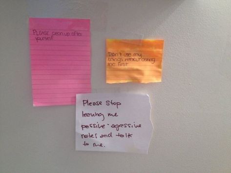 18 people with inconsiderate roommates Roommate Notes, Uber Humor, Funny Poems, Fruit Infused Water Bottle, Most Asked Questions, Dump A Day, Passive Aggressive, Gifts For Photographers, Daily Funny