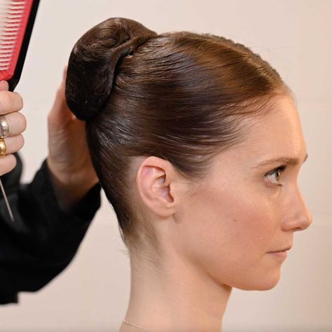 The Perfect Ballet Bun: Top 5 Tips | English National Ballet | Recreate the perfect soft classical ballet bun with these top 5 tips from Amelia Carrington-Lee, Wig Supervisor at English National Ballet. 🎥 Featuring... | By English National Ballet Perfect Ballet Bun, Dancer Hairstyles, Ballet Makeup, Ballerina Hair, English National Ballet, Ballet Hairstyles, Ballet Bun, Ballerina Bun, Knot Bun