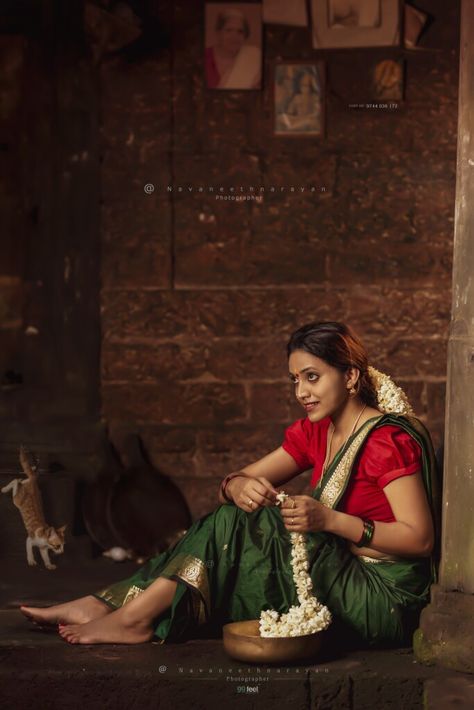 Marathi Calligraphy, Indian Women Painting, India Photography, Saree Poses, Indian Photoshoot, Saree Photoshoot, Indian Photography, Best Top, Couple Photography Poses