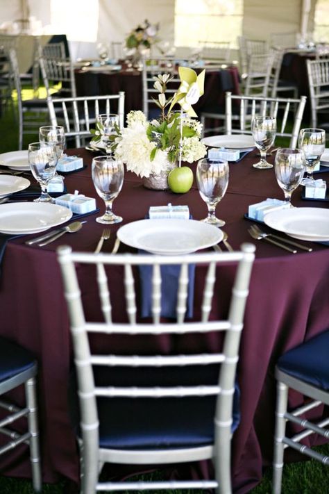 Top 35 Summer Wedding Table Décor Ideas To Impress Your Guests Navy And Eggplant Wedding, Bby Outfit, Purple Table Decorations, Summer Wedding Table, Eggplant Wedding, Navy And Burgundy Wedding, Utah Summer, Chivari Chairs, Purple Table