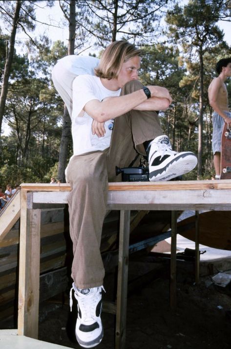 Tony Hawk in France Bones Brigade, Tony Hawk, Late 80s, Boy Clothes, Pinterest Board, Bmx, Skateboarding, Boy Outfits, Bones