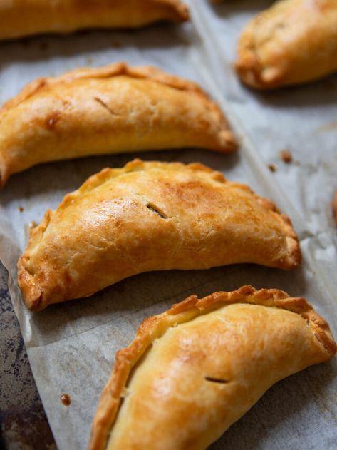 Savory Hand Pie, Gluten Free Pie Dough, Hot Water Pastry, Pasty Recipe, Pumpkin Pasties, Cornish Pasty, Hand Pies Savory, Gluten Free Easy, Pasties Recipes