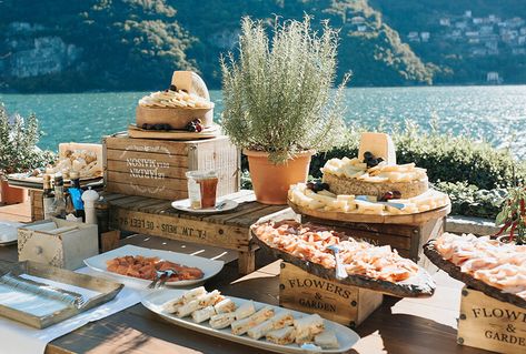 Wedding Italian Food, Outdoor Wedding Foods, Cheese Wedding, Como Lake, Wedding In Italy, Italy Food, Meat And Cheese, Italian Wedding, Italy Wedding