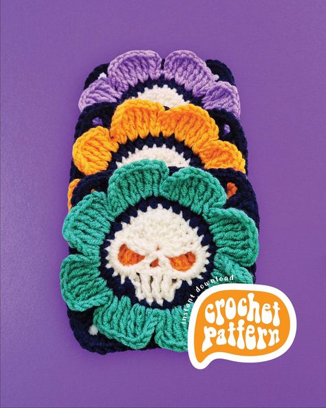 💀 With this design you'll get 2 granny squares that have the same size, so you can easily use them in the same project. One with a simple skull and the other with a skull flower.  When you purchase this digital pattern, you'll get an instant download of the PDF file of 4 pages that includes a diagram, as well as the written pattern.  Oh, and one more thing: because I know how frustrating it can be to get stuck on a pattern, I offer support to all my customers. So if you ever have any questions, Crochet Cat Motif Pattern Free, Skull Flower Granny Square, Quirky Crochet Patterns Free, Butterfly Granny Square Pattern, Halloween Granny Square Pattern, Ghost Granny Square Pattern, Granny Square Crafts, Skull Granny Square Pattern Free Crochet, Alien Granny Square