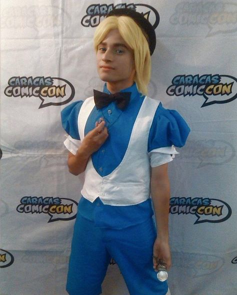 David Gonzalez, Alice Costume, Alice In Wonderland Costume, 2023 Halloween, Wonderland Costumes, Wonderland Theme, Alice In Wonderland Theme, Halloween Men, Alice In Wonderland Party