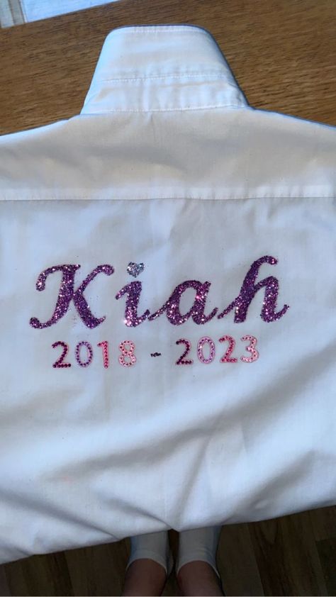 Leavers Shirt Designs Glitter, Leavers 2023 Shirt Ideas, Yr 11 Leavers Shirt, Yr11 Leavers Shirt, Leavers T Shirts Design, Year 11 Leavers Shirt Ideas, Leavers Shirt Designs Diy, School Leavers Shirt Designs, Leavers Shirt Designs Uk