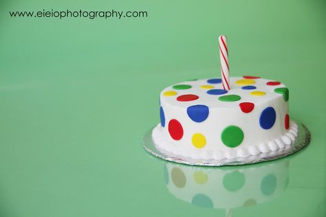 Primary Colors Smash Cake - 6" vanilla cake with buttercream frosting & fondant dots. Primary Color Cake, Colorful Smash Cake, Vanilla Cake With Buttercream, Cake With Buttercream Frosting, Cake With Buttercream, Ball Birthday Parties, Smash Cake Boy, 1st Birthday Cakes, Ball Birthday