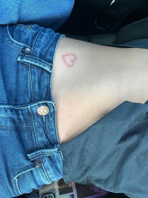 Heart carving on the v line Cute V Line Tattoos, Womens V Line Tattoo, V Line Tattoos Women, V Line Tattoo, V Line Tattoos, Eid Outfits Pakistani, Ink Poisoning, Piercing Inspo, Hand Doodles