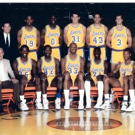 LakersBackInTime17x on Instagram: "Showtime 1988-89 #nba #hoops #ballislife #lakers #lakeshow #lakersnation #lakersbackintime @lakers @nba @magicjohnson @showtimecooper21 @officialbyronscott @jamesworthy42" Showtime Lakers, Nba Legends, Sports Basketball, Los Angeles Lakers, Back In Time, All Star, Nba, Basketball, Angeles