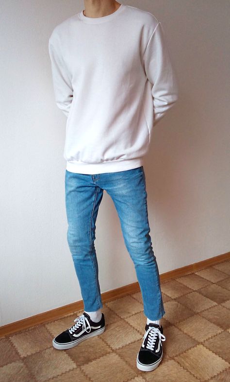 Aesthetic Jeans Outfit, Outfit Vans, Aesthetic Jeans, Vans Outfit, Tokyo Street Fashion, Style Indie, Le Happy, Mens Trendy Outfits, Outfit Jeans