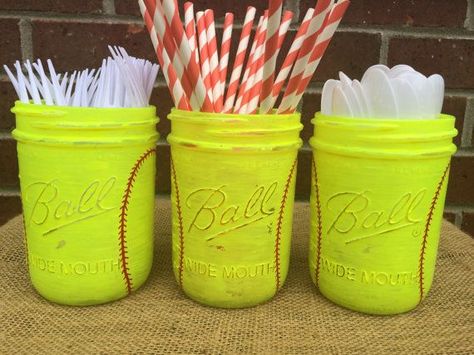 Softball Party Decorations, Softball Birthday Party, Softball Wedding, Softball Birthday Parties, Softball Birthday, Softball Decorations, Softball Christmas, Softball Party, Sports Party Decorations