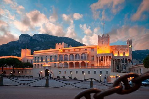 Monaco At Night, European Palace, Prince Of Monaco, Official Residence, Royal Palaces, Breathtaking Places, Provence France, Minivan, Royal Palace