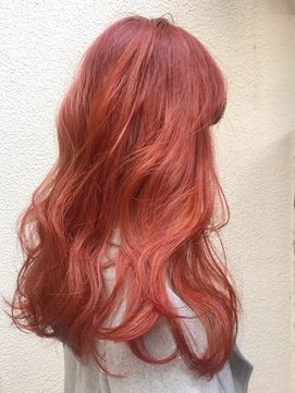 Apricot Orange Hair, Pink On Ginger Hair, Burnt Peach Hair, Grapefruit Hair Color, Brown And Coral Hair, Pinkish Ginger Hair, Salmon Color Hair, Pinkish Orange Hair, Dark Coral Hair